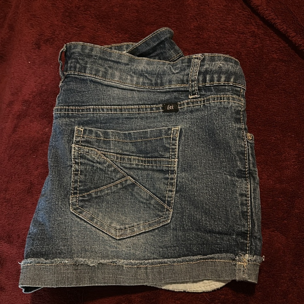 LEI Shorts - Picture 4 of 4
